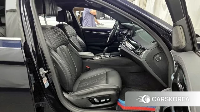 BMW 5 Series (G30) 2021 Синий из Кореи, фото 2