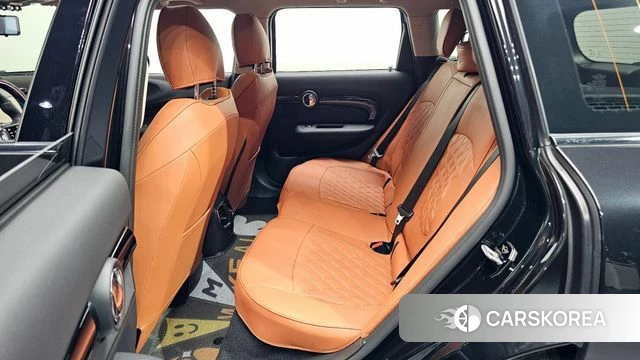 Mini Cooper Clubman 2023 Черный из Кореи, фото 2