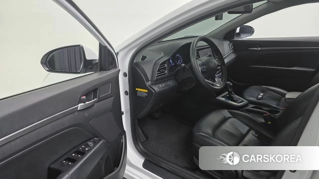 Hyundai The New Avante AD 2018 Белый из Кореи, фото 2