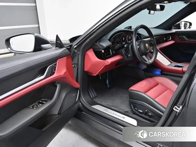 Porsche Taycan 2025 Серый из Кореи, фото 2