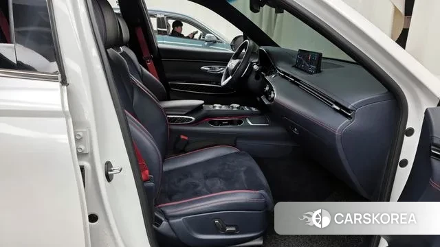 Genesis GV70 2022 Белый из Кореи, фото 2