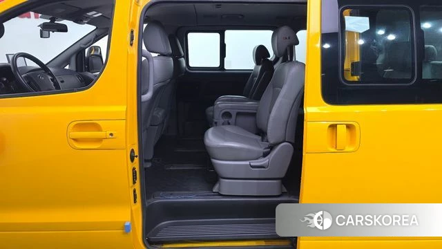 Hyundai The New Grand Starex 2019 Желтый из Кореи, фото 2