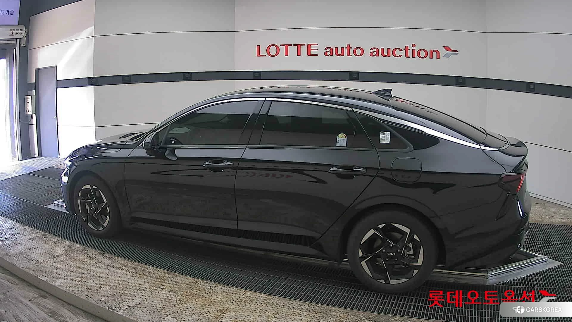 Kia K5 2024 Aurora Black Pearl из Кореи, фото 2