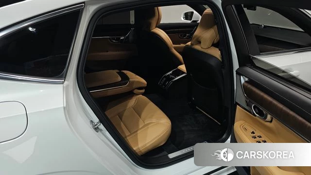 Volvo S90 2023 Белый из Кореи, фото 2