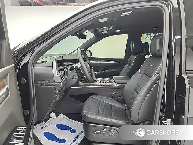 Cadillac Escalade 5th Generation 2025 Черный из Кореи, фото 2