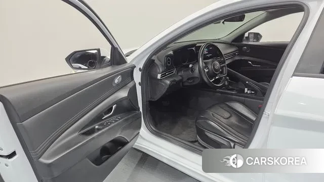 Hyundai Avante (CN7) 2021 Белый из Кореи, фото 2