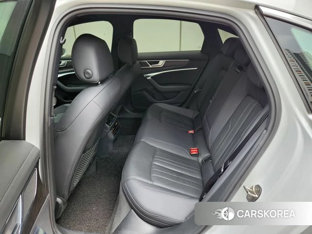 Audi A6 (C8) 2021 Белый из Кореи, фото 2