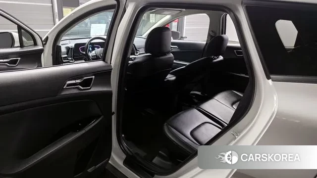 Kia Sportage 5th Generation 2022 Белый из Кореи, фото 2