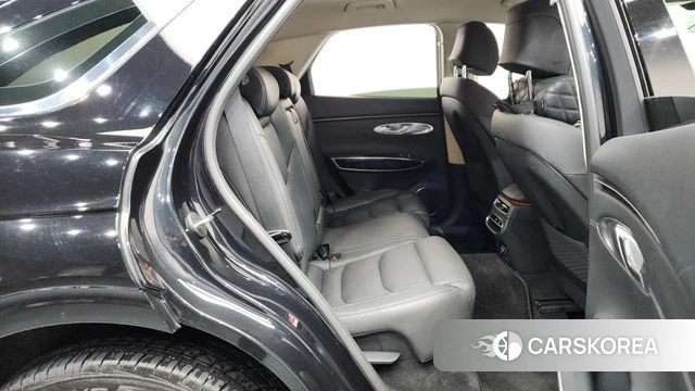 Genesis GV70 2021 Черный из Кореи, фото 2