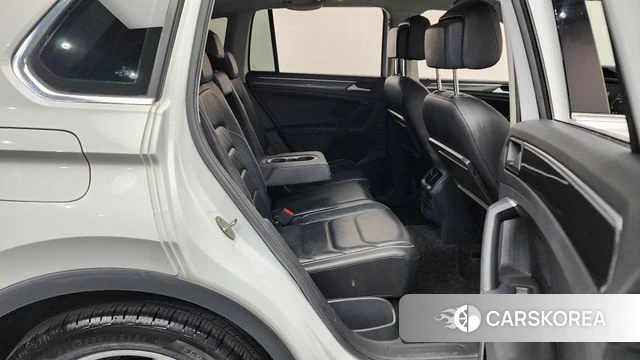 Volkswagen Tiguan second Generation 2020 Белый из Кореи, фото 2