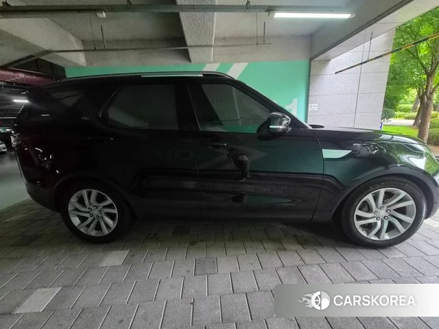 Land Rover Discovery 5 2020 Черный из Кореи, фото 2