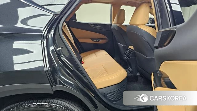 Lexus NX350h Second generation 2023 Черный из Кореи, фото 2