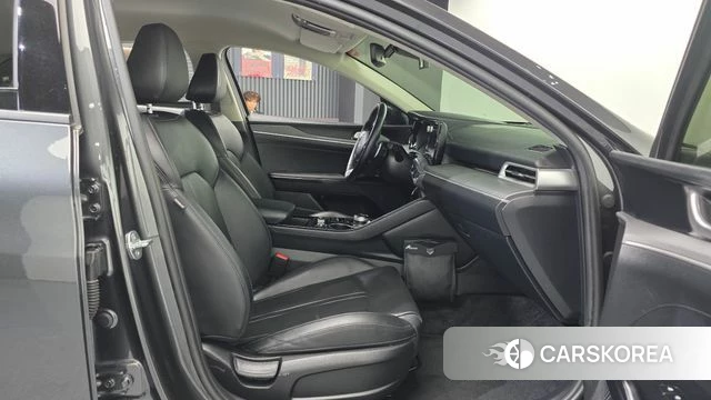 Kia K5 3rd generation 2023 Серый из Кореи, фото 2