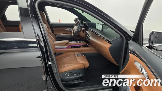 Genesis GV70 2023 Черный из Кореи, фото 2