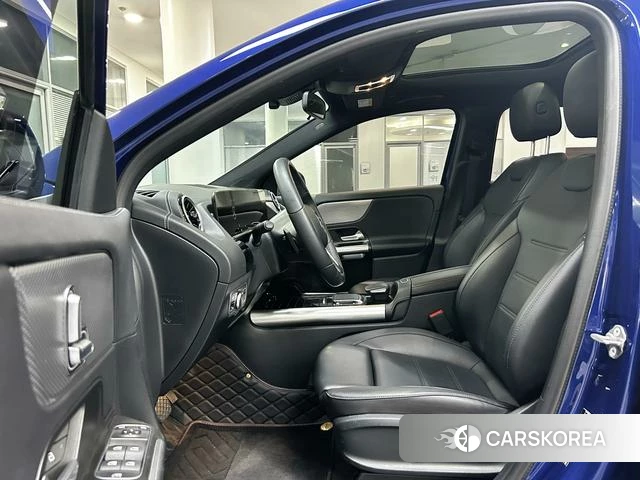 Mercedes-Benz GLA 2024 Синий из Китая, фото 2