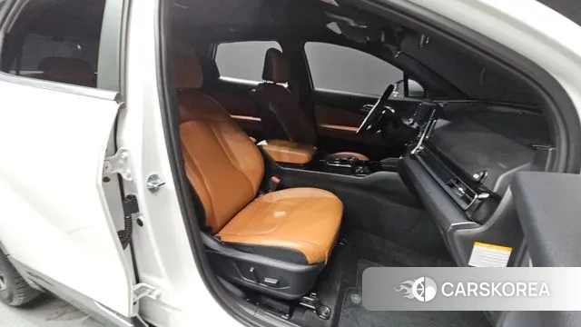 Kia Sportage 5th Generation Hybrid 2021 Белый из Кореи, фото 2