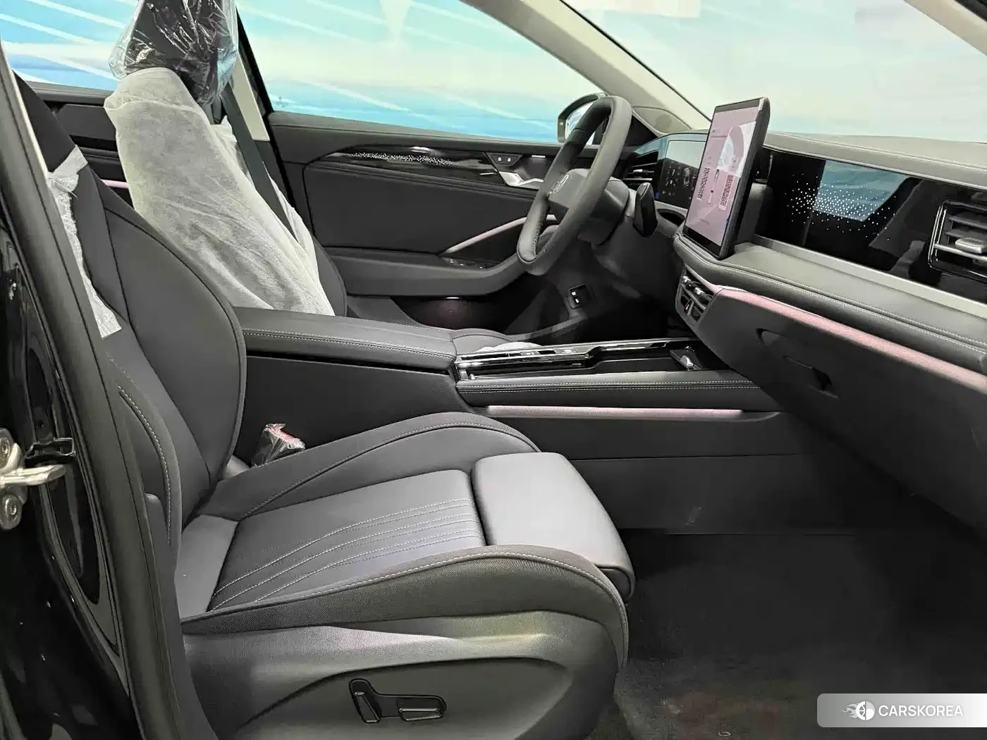 Volkswagen Magotan 2026 Черный из Китая, фото 2