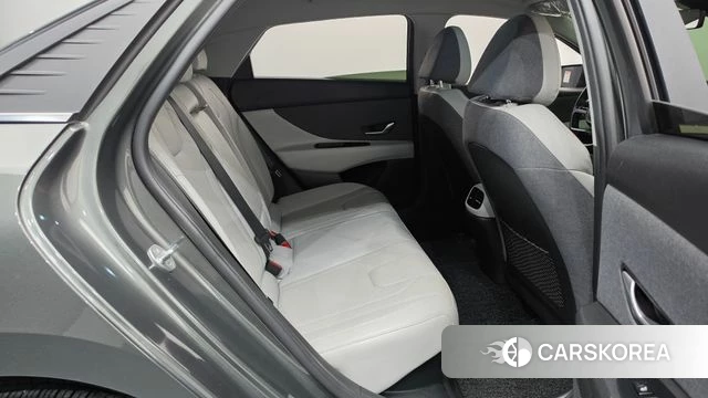 Hyundai Avante Hybrid (CN7) 2021 Серый из Кореи, фото 2