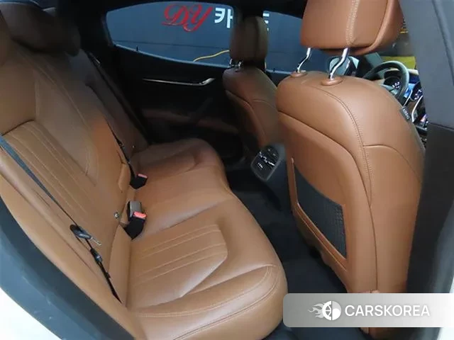 Maserati Ghibli 2020 Белый из Кореи, фото 2