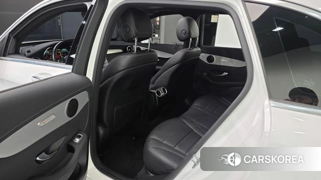 Mercedes-Benz GLC-Class X253 2021 Белый из Кореи, фото 2