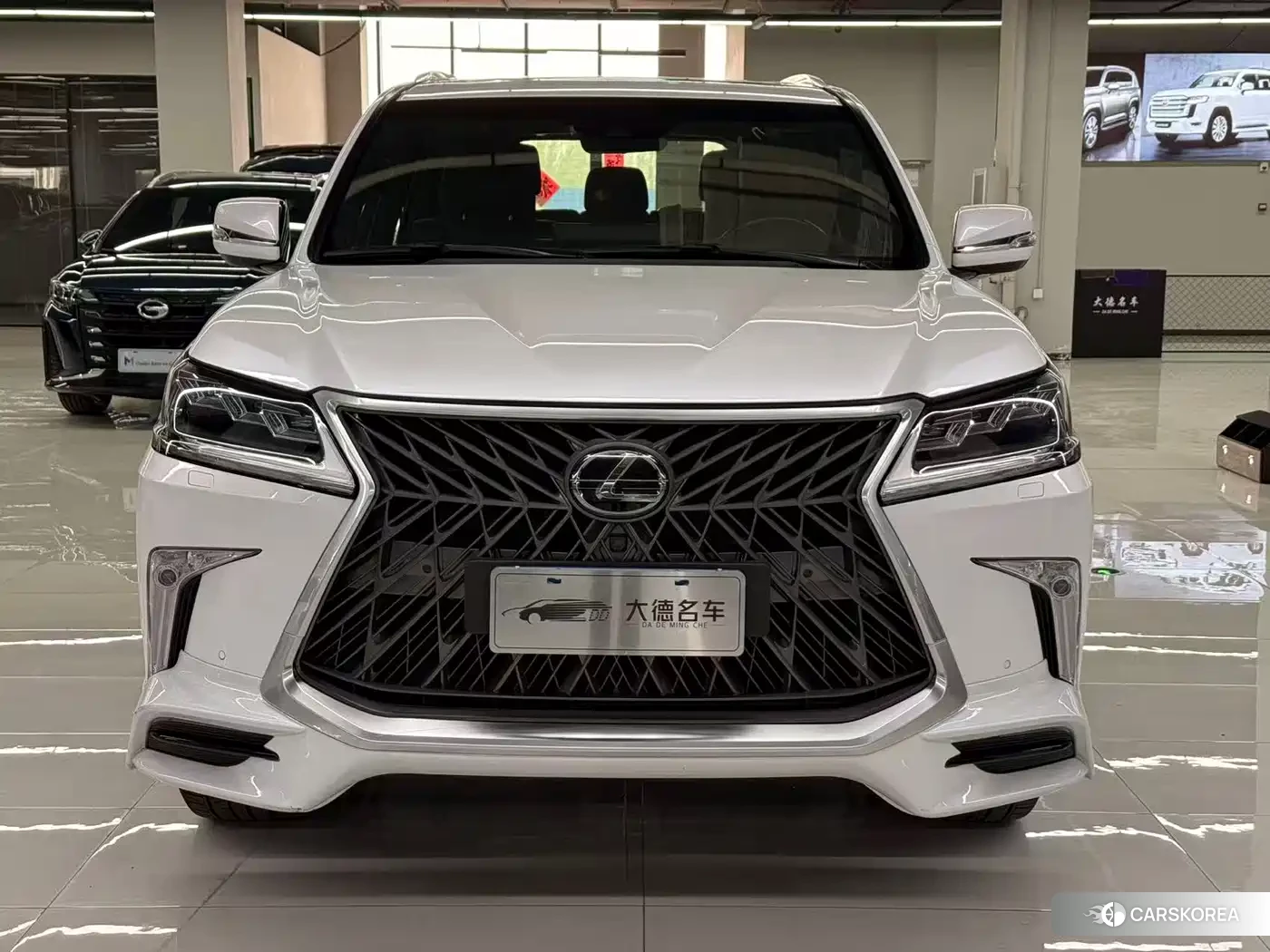 Lexus LX 2020 Белый из Китая, фото 2