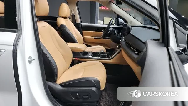 Kia Carnival 4th generation 2022 Белый из Кореи, фото 2