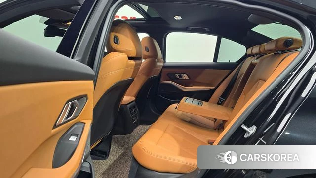BMW 3 Series (G20) 2025 Черный из Кореи, фото 2