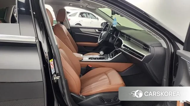 Audi A6 (C8) 2022 Черный из Кореи, фото 2