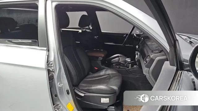 Ssangyong Rexton Sports 2020 Серебристо-серый из Кореи, фото 2