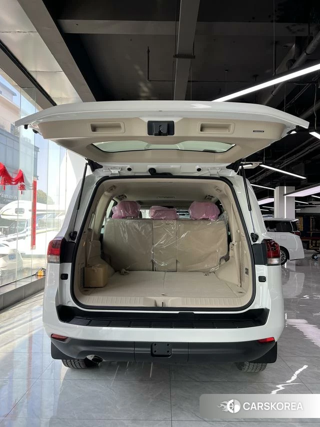 Toyota Land Cruiser (imported) 2025 Белый из Китая, фото 2