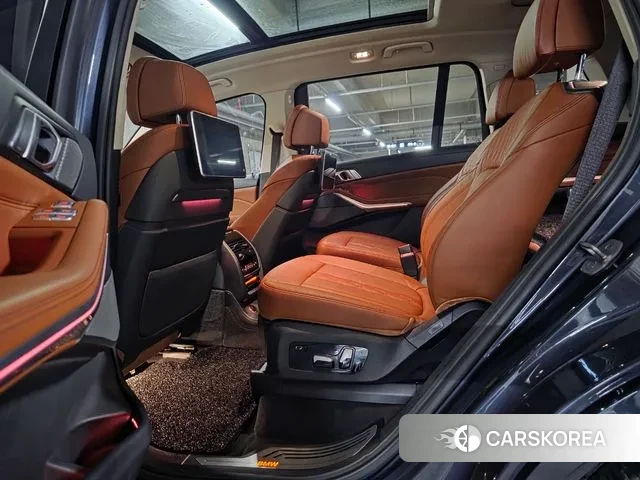 BMW X7 (G07) 2022 Серый из Кореи, фото 2