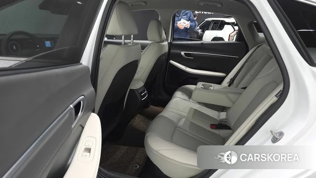 Hyundai Sonata D Edge Hybrid (DN8) 2025 Белый из Кореи, фото 2