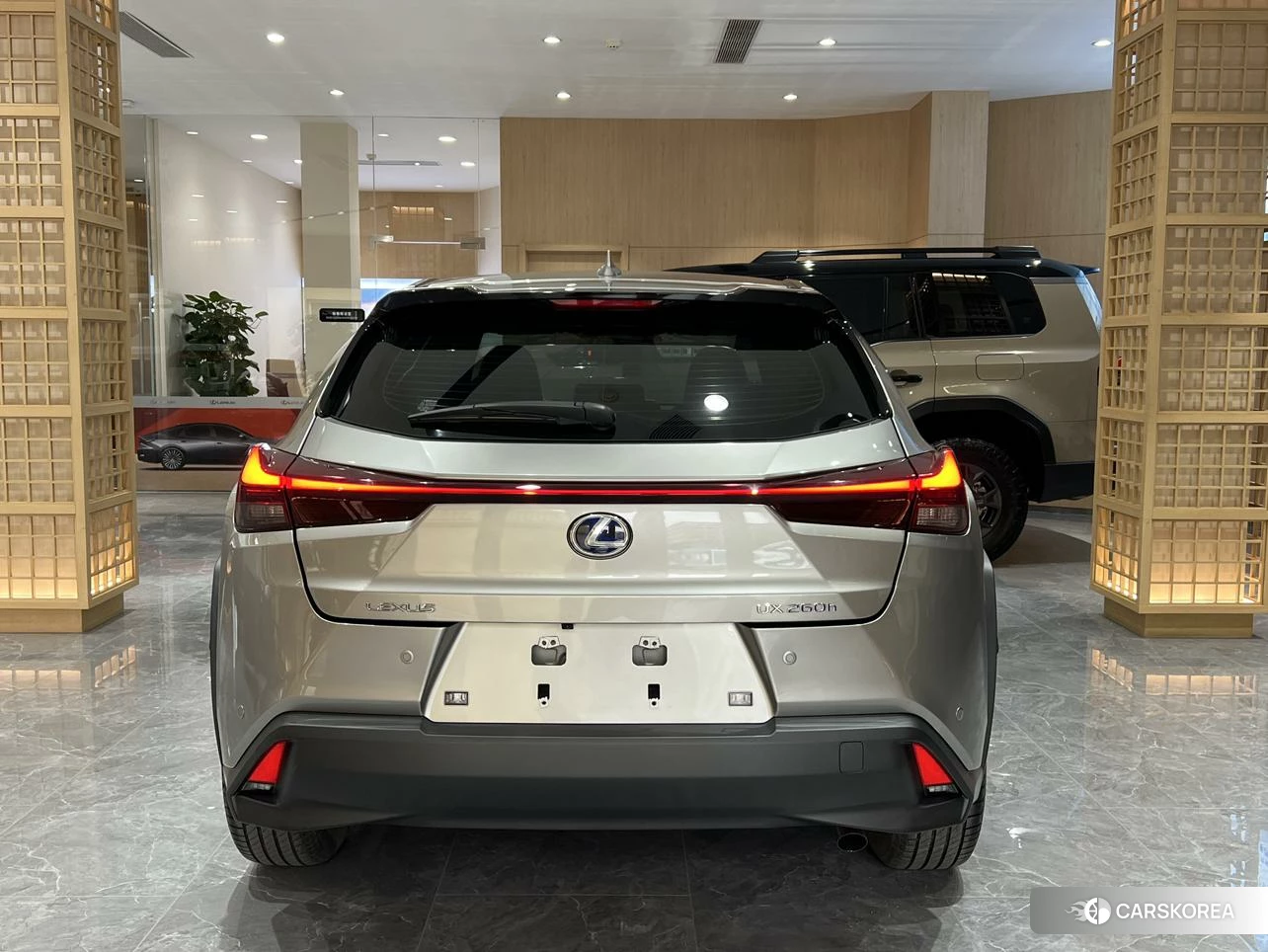 Lexus UX 2019 Серебристо-серый из Китая, фото 2