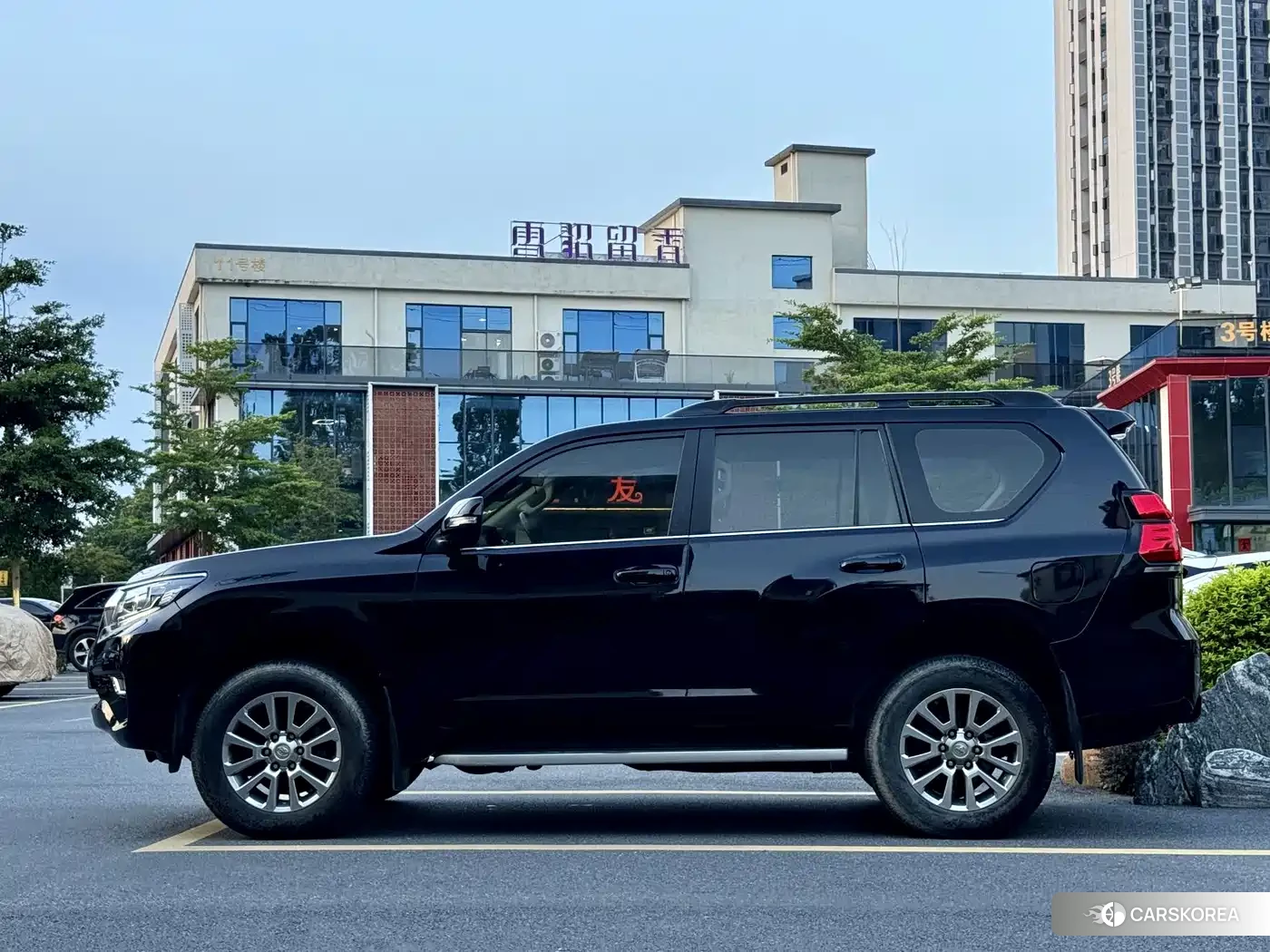 Toyota Prado 2018 Черный из Китая, фото 2