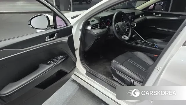 Kia K5 3rd generation 2020 Белый из Кореи, фото 2