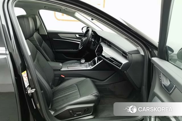 Audi A6L 2022 Черный из Китая, фото 2