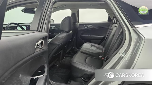 Kia Sportage 5th Generation Hybrid 2023 Серебристо-серый из Кореи, фото 2