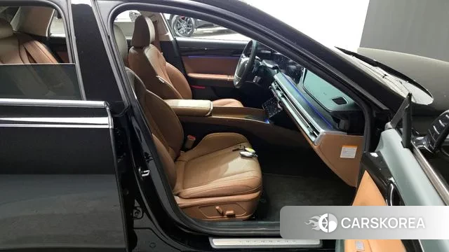 Hyundai Grandeur Hybrid (GN7) 2023 Черный из Кореи, фото 2