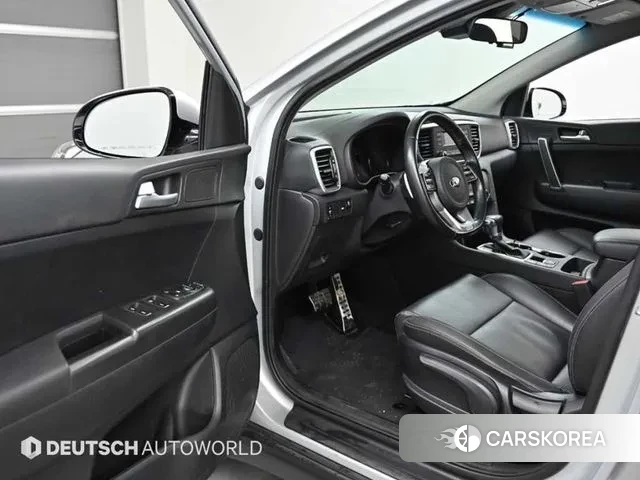 Kia Sportage The Bold 2021 Серебристо-серый из Кореи, фото 2