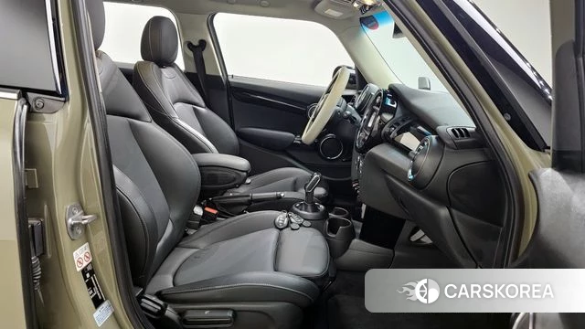 Mini Cooper 2019 Цвет тростника из Кореи, фото 2