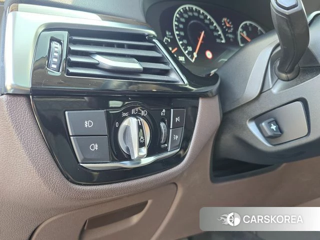 BMW 6 Series GT (G32) 2019 Серый из Кореи, фото 2