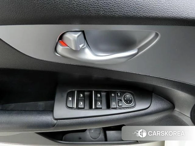 Kia The New K3 2nd generation 2022 Белый из Кореи, фото 2