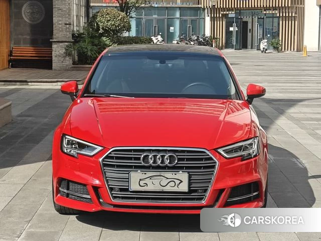 Audi A3 2018 Красный из Китая, фото 2