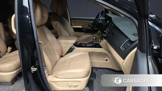 Kia The New Carnival 2018 Черный из Кореи, фото 2