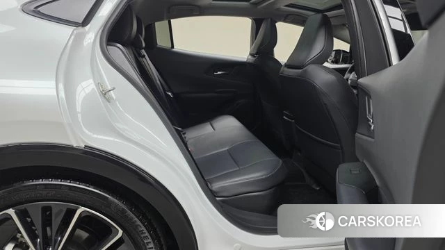 Toyota Prius 5th Generation 2024 Белый из Кореи, фото 2