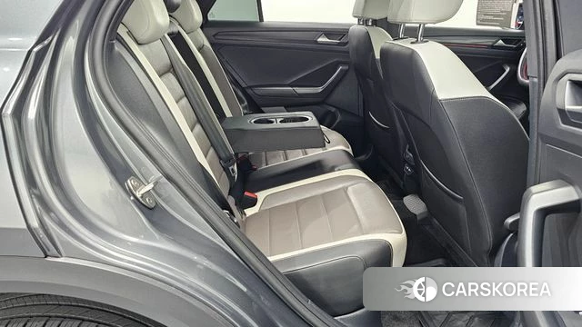 Volkswagen T-Roc 2022 Серый из Кореи, фото 2