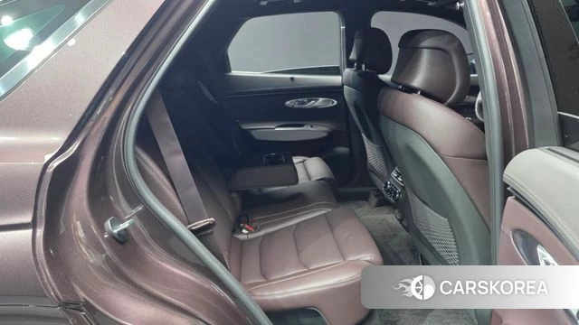 Genesis GV70 2023 Серый из Кореи, фото 2