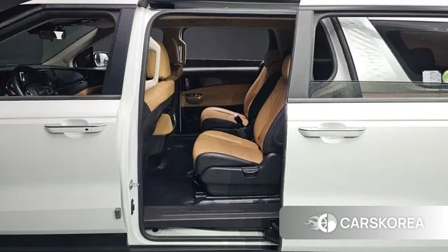 Kia Carnival 4th generation 2023 Белый из Кореи, фото 2