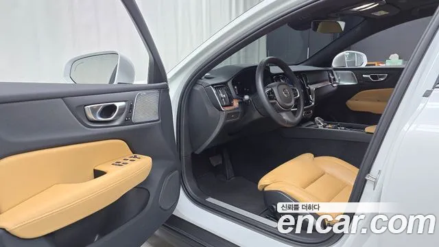 Volvo V60 Cross-Country 2nd Generation id 2816132 из Кореи 2