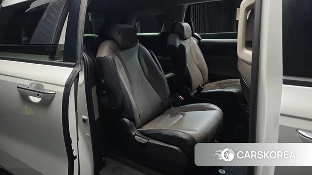 Kia The New Carnival 4th Generation 2025 Белый из Кореи, фото 2